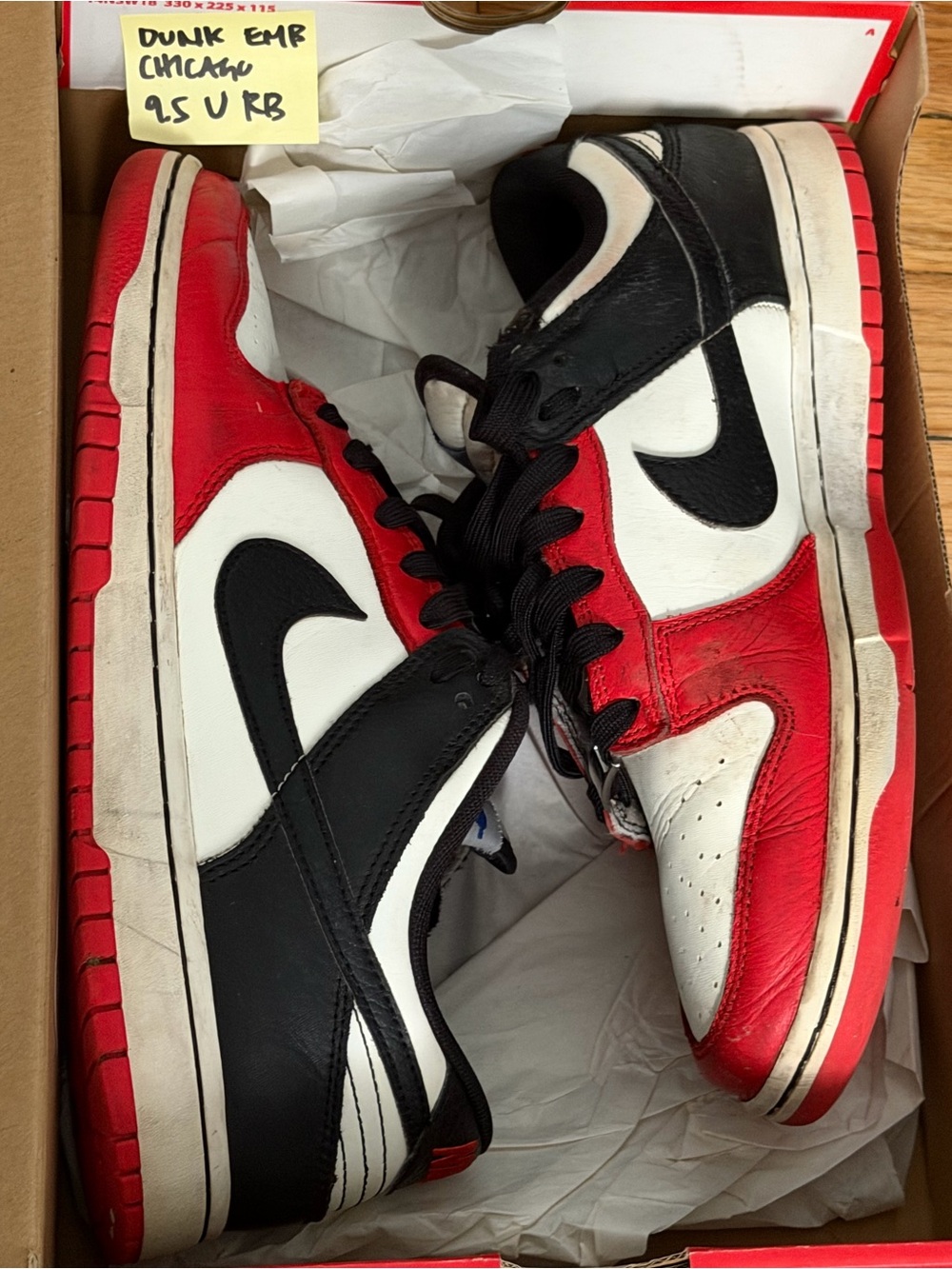 Red & black Chicago dunks size 9.5 mens